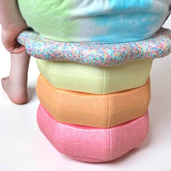 Flower-Shaped Balance Board for Stepping Stones – Pastel Confetti Color - Image 6