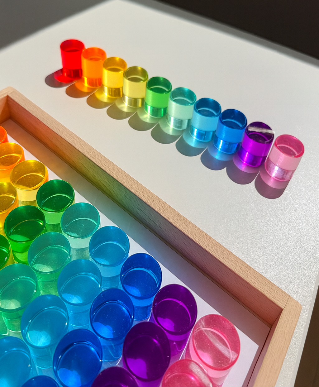 60 Pcs Crystal-Clear Acrylic Rainbow Cylinders with Wooden Tray - Image 7