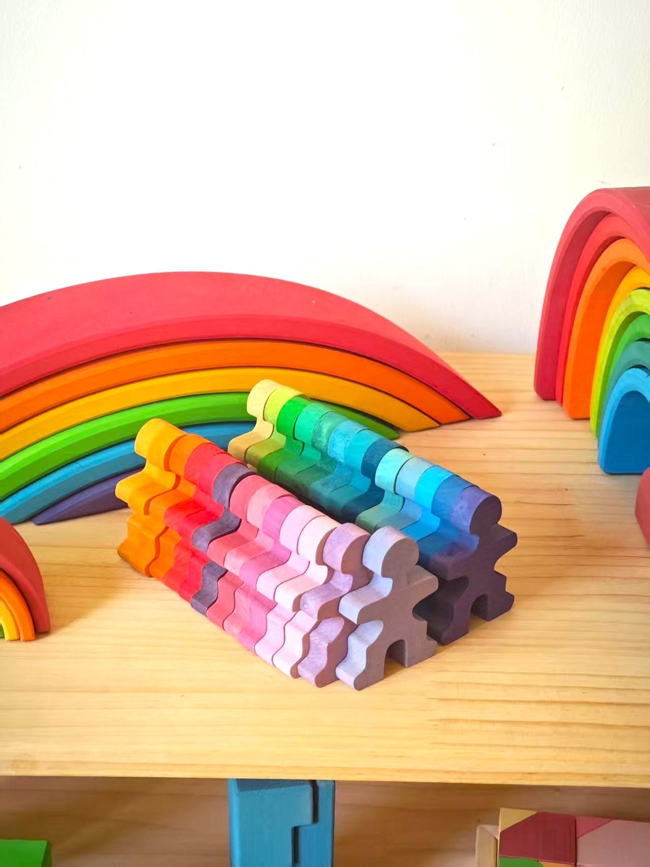 26 Pcs Rainbow Stained Wooden Little Balancing People Stacking Set - Image 4