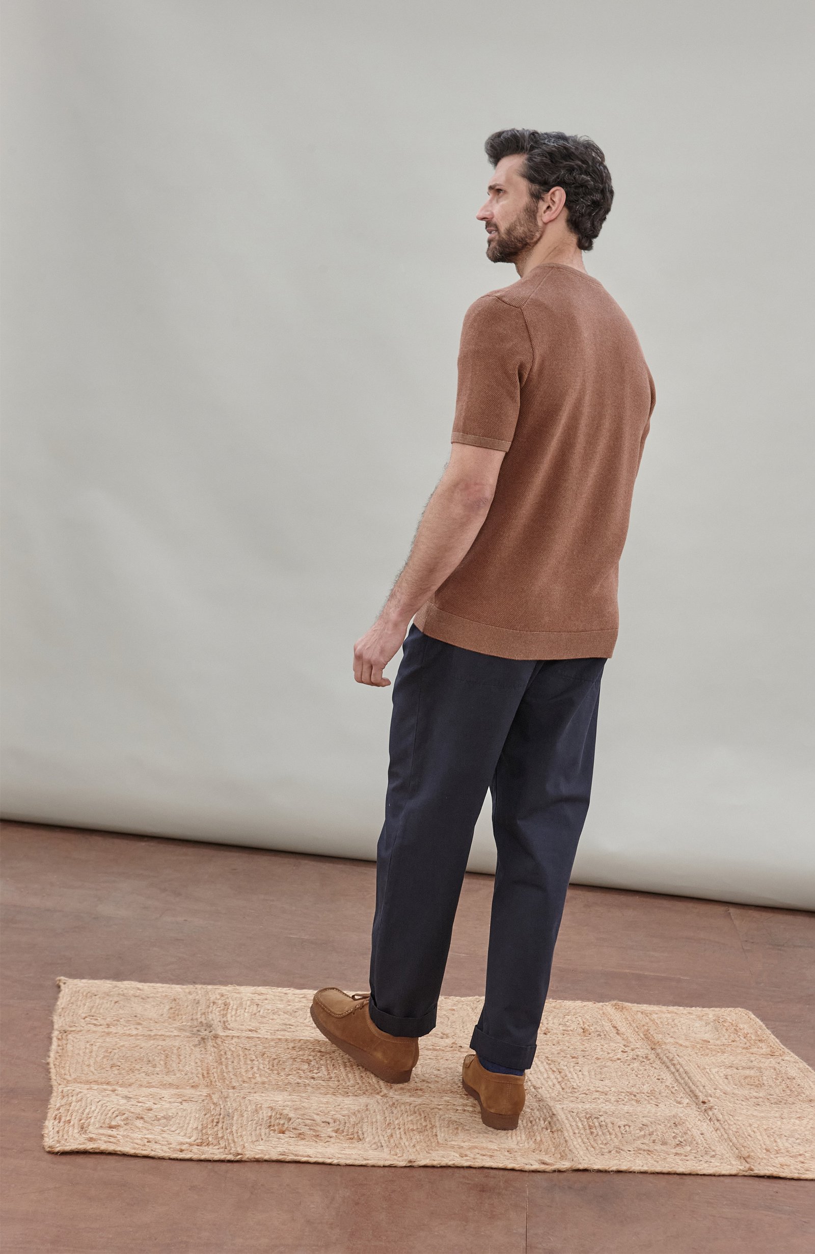 10036 russet m el model mens cotton two tone textured t shirt 3 10036 russet m el model mens cotton two tone textured t shirt 3