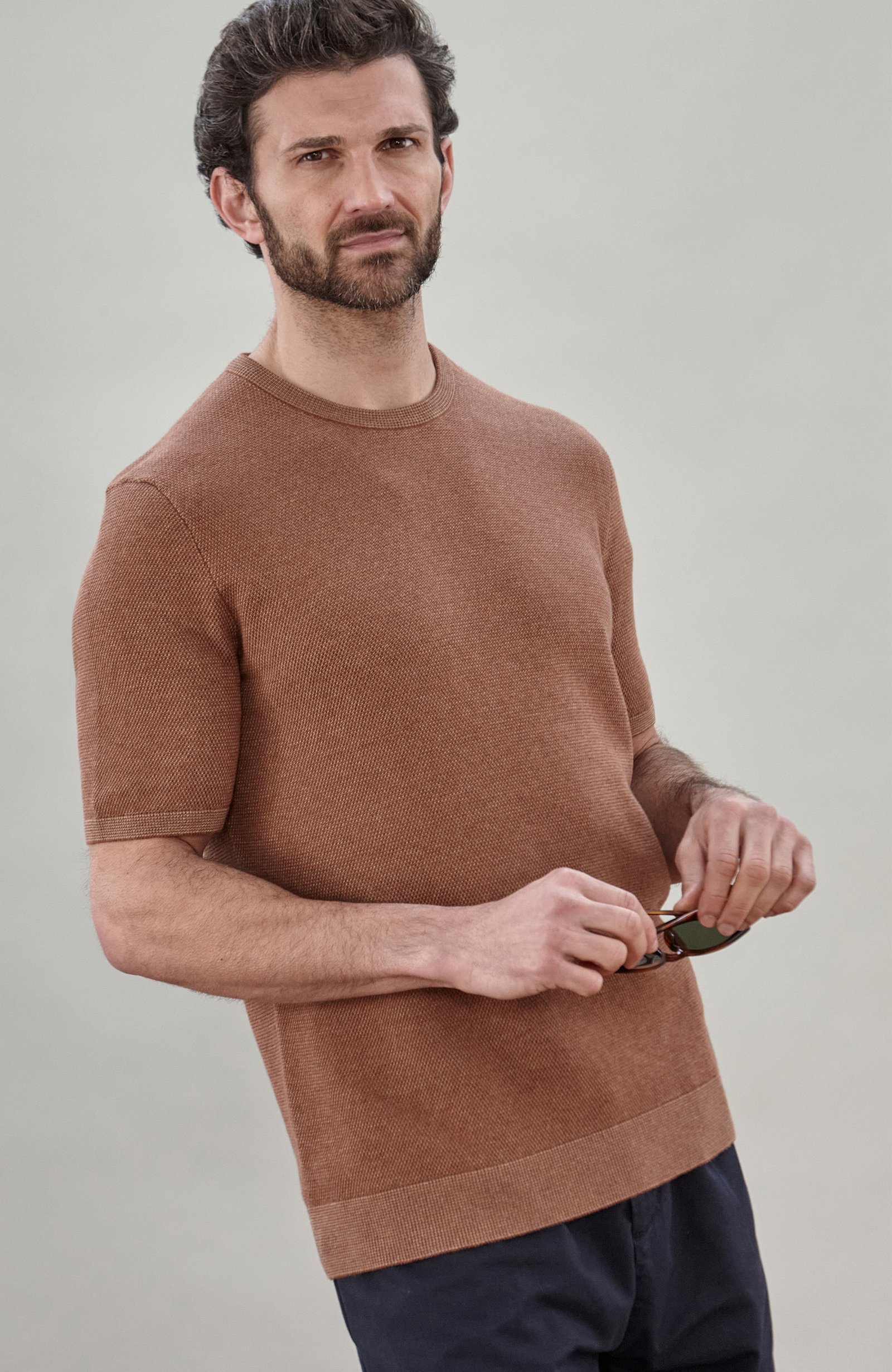 10036 russet m el model mens cotton two tone textured t shirt 4a 10036 russet m el model mens cotton two tone textured t shirt 4a