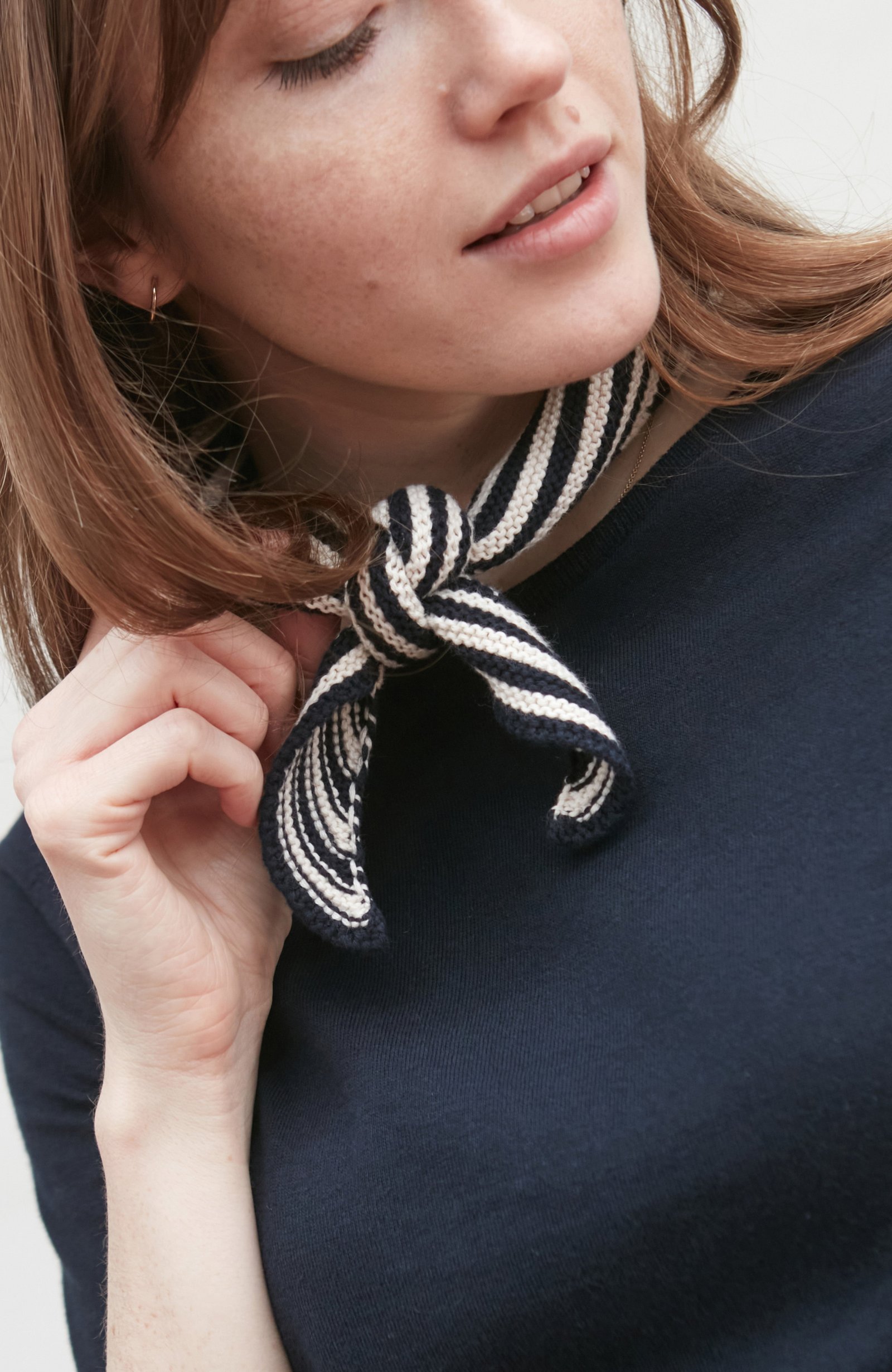 10058 navy ecru model cotton garter knit striped mini neckerchief 11 10058 navy ecru model cotton garter knit striped mini neckerchief 11
