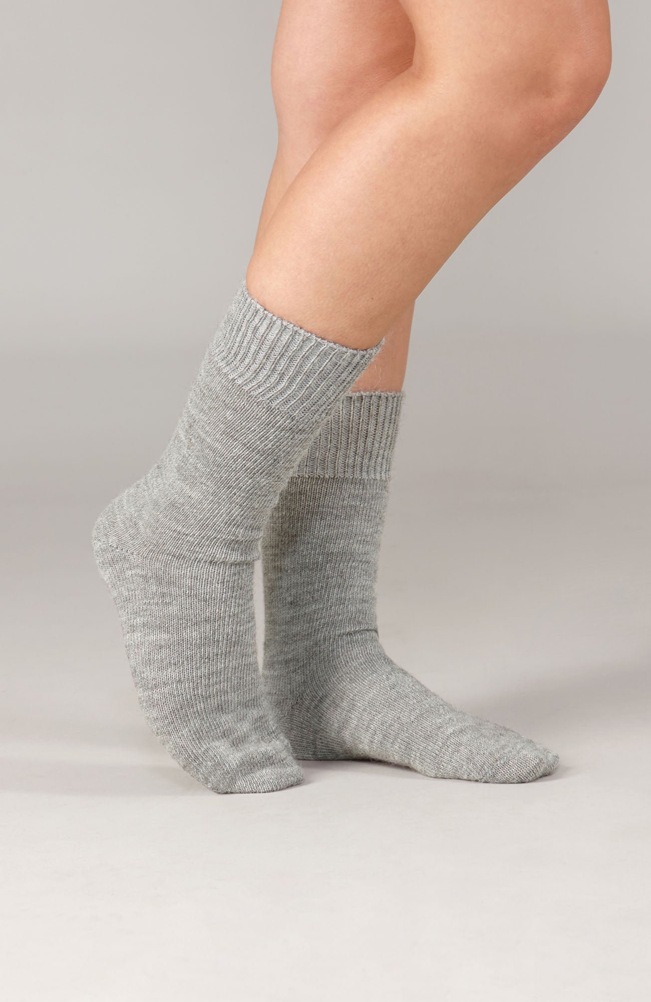 1007 light grey model alpaca everyday socks 2 1007 light grey model alpaca everyday socks 2