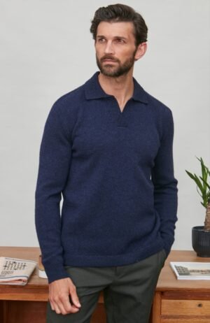 10131 oxford blue m el model mens lambswool buttonless polo shirt 3