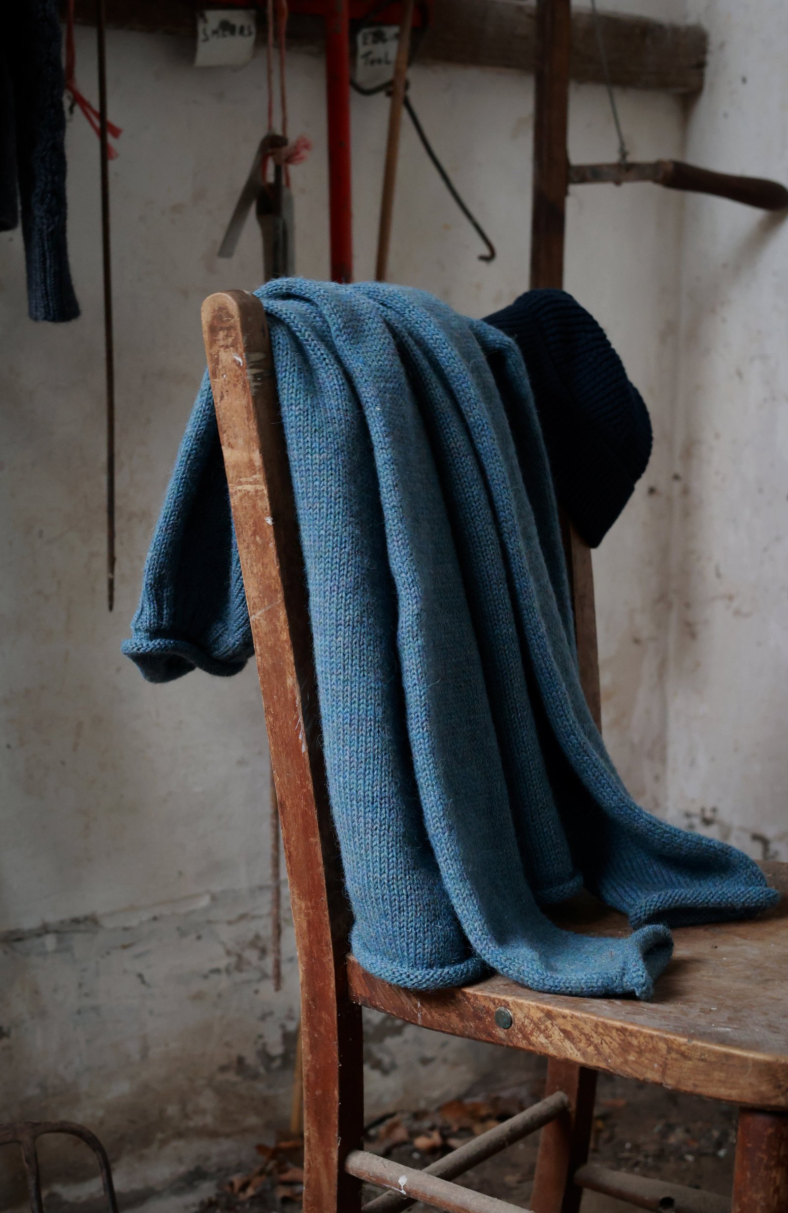 10139 langdale 10027 navy lo sl mens british wool fishermans crew neck jumper 1 2 10139 langdale 10027 navy lo sl mens british wool fishermans crew neck jumper 1 2