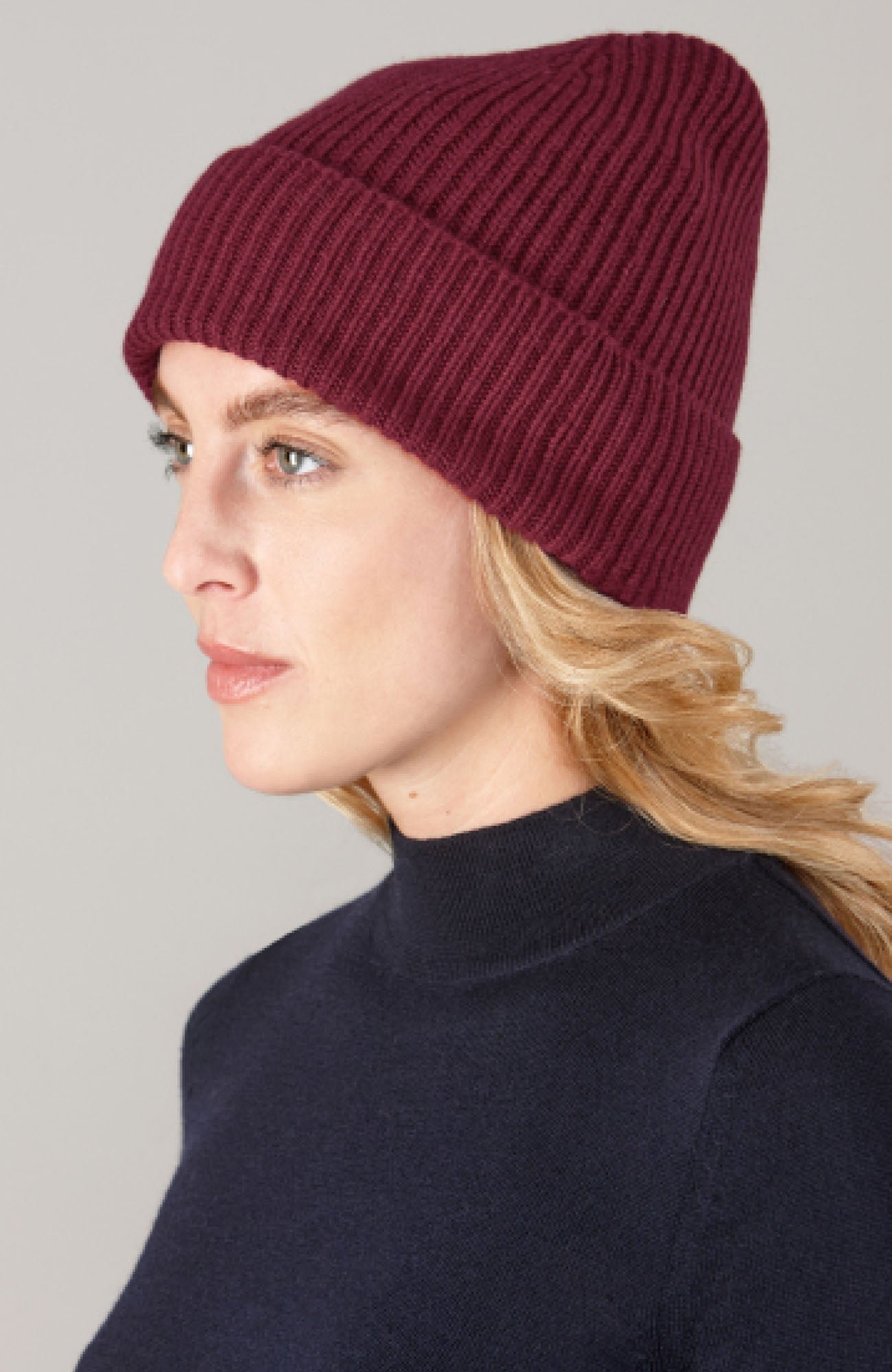 1016 claret model 100 cashmere ribbed beanie 2 1016 claret model 100 cashmere ribbed beanie 2