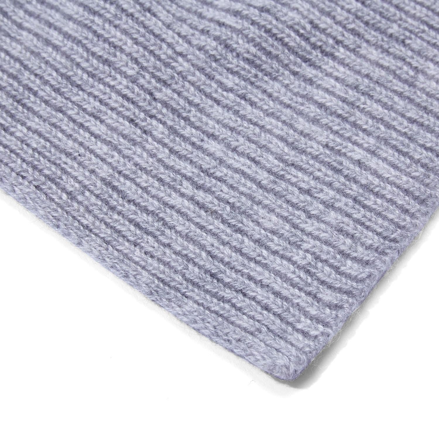 1017 ltgrey unisex cashmere scarf close up 8e35c31d 092f 43b0 8ed8 c628de87d326 1017 ltgrey unisex cashmere scarf close up 8e35c31d 092f 43b0 8ed8 c628de87d326