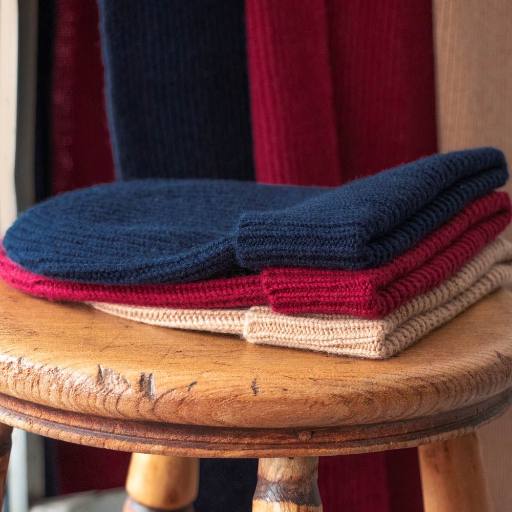 1018 mixed sl cashmere beanie scarf set stool 1 3000px 1018 mixed sl cashmere beanie scarf set stool 1 3000px