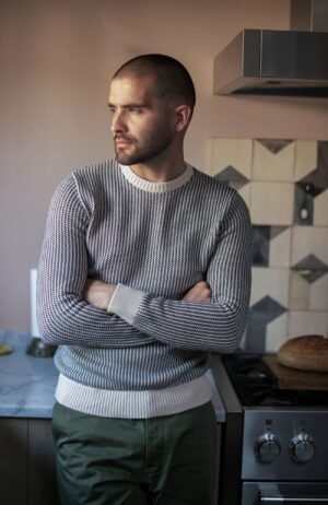 1875 ecru lo model mens cotton fisherman tuck stitch jumper 1a d0ff9b50 da2c 4533 89cf 31b27ff8b1e0