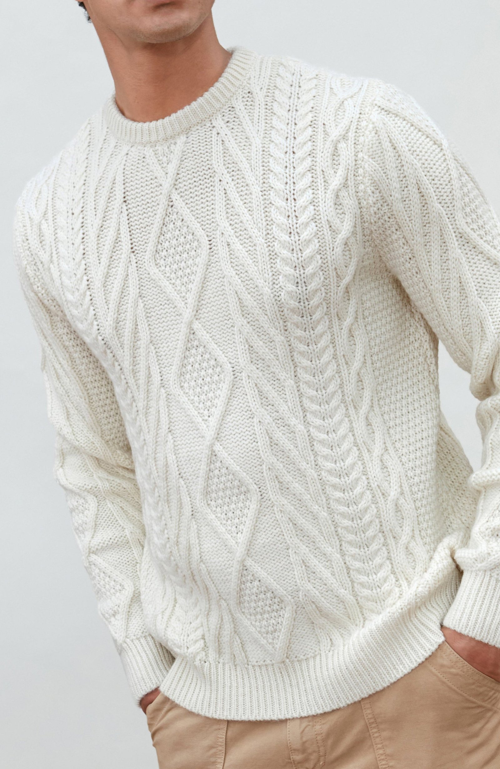 6852 ecru m el model mens chunky merino wool cable jumper 7 6852 ecru m el model mens chunky merino wool cable jumper 7
