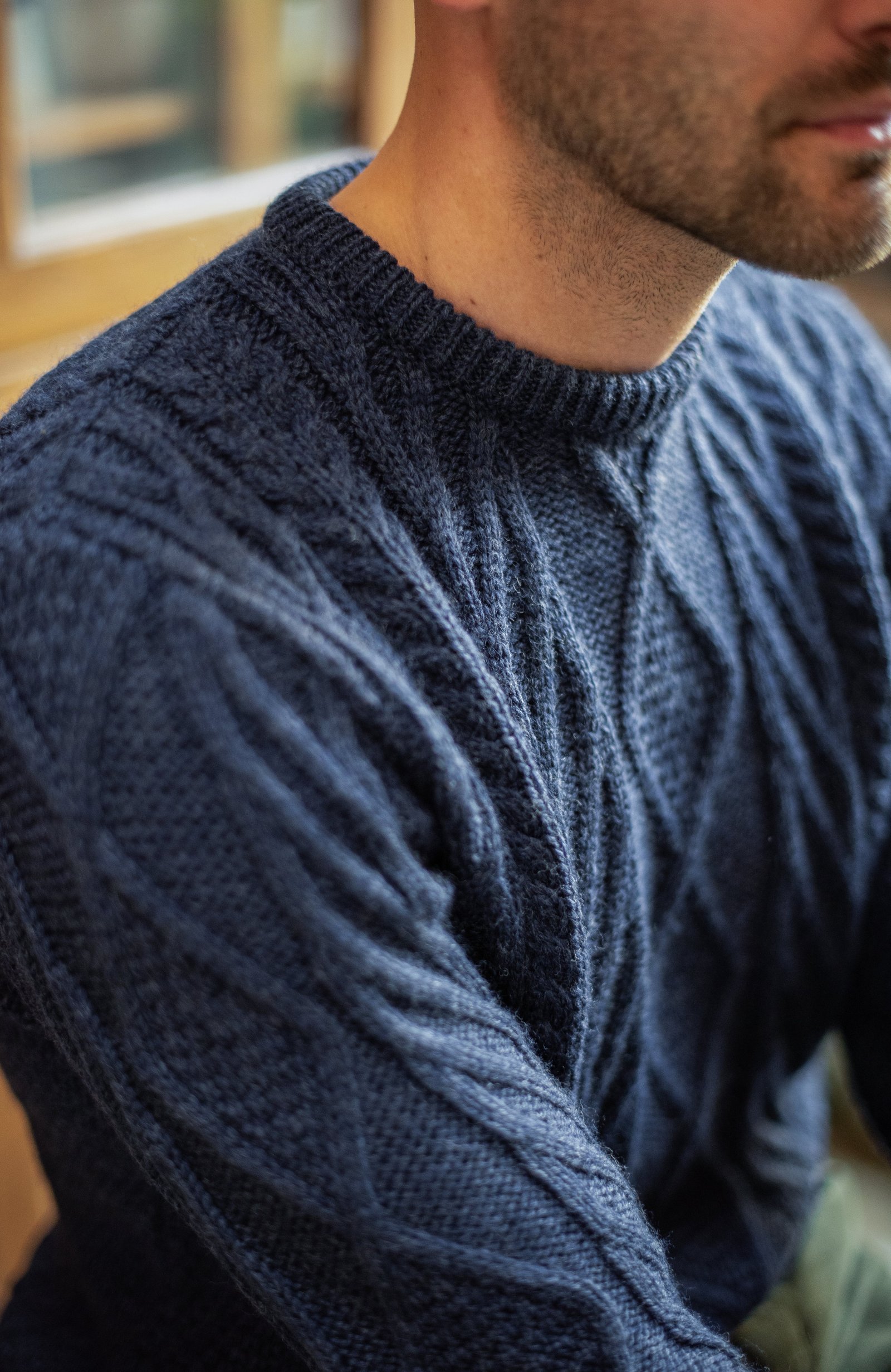 6852 navy blue melange lo model mens chunky merino diamond cable jumper 7 6852 navy blue melange lo model mens chunky merino diamond cable jumper 7