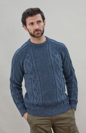 7697 denim blue m el model mens chunky merino cable jumper 4
