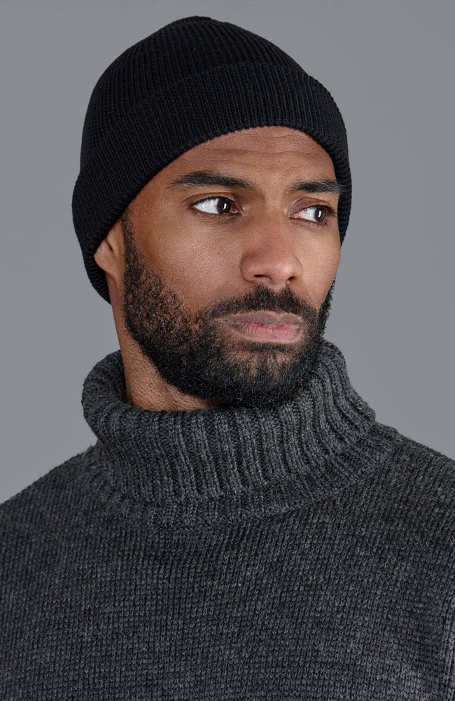 8102 black model men heavyweight extrafine merino beanie 05rm 8102 black model men heavyweight extrafine merino beanie 05rm