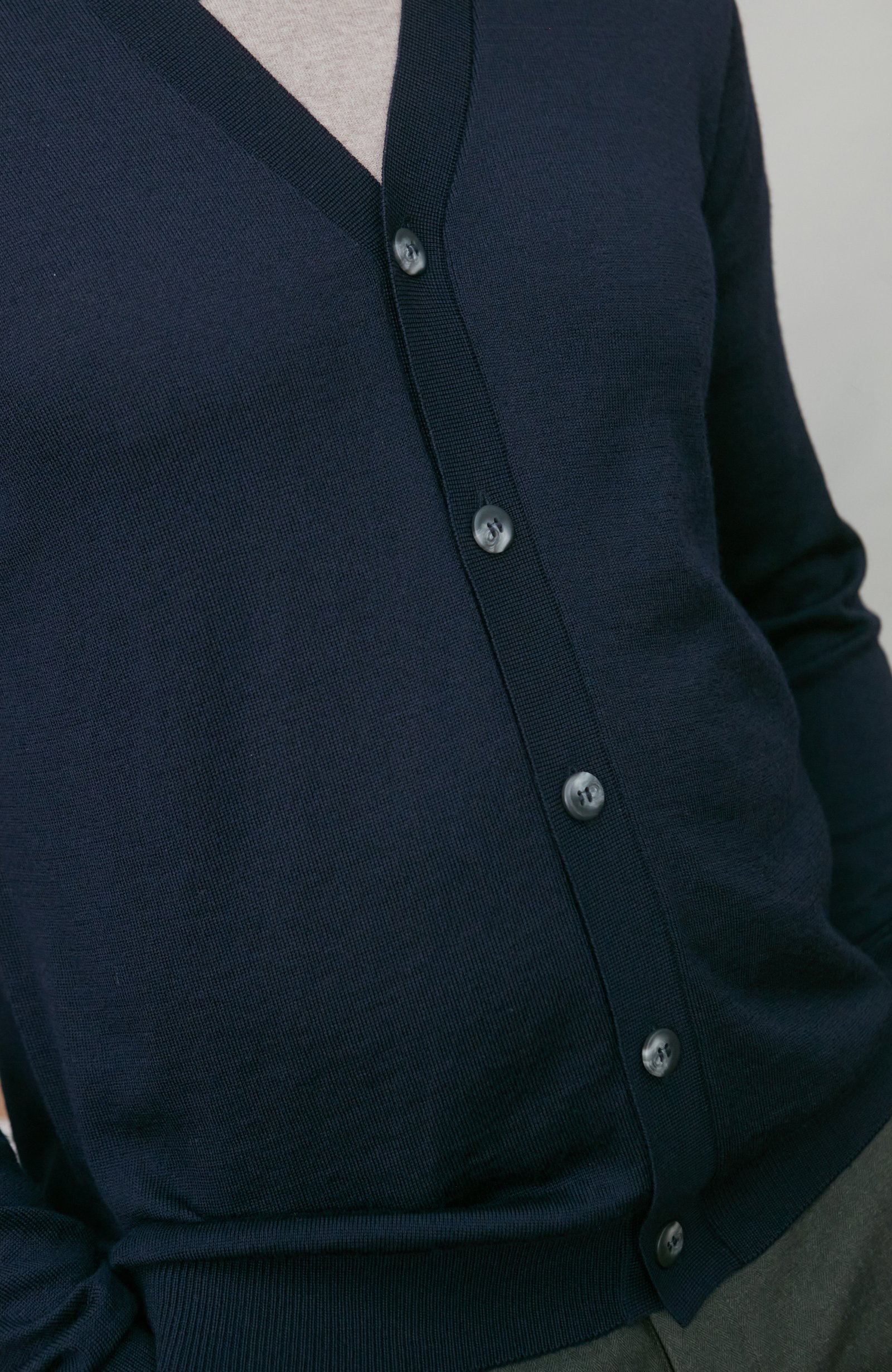 8163 navy l el model mens extra fine merino wool cardigan 8 8163 navy l el model mens extra fine merino wool cardigan 8