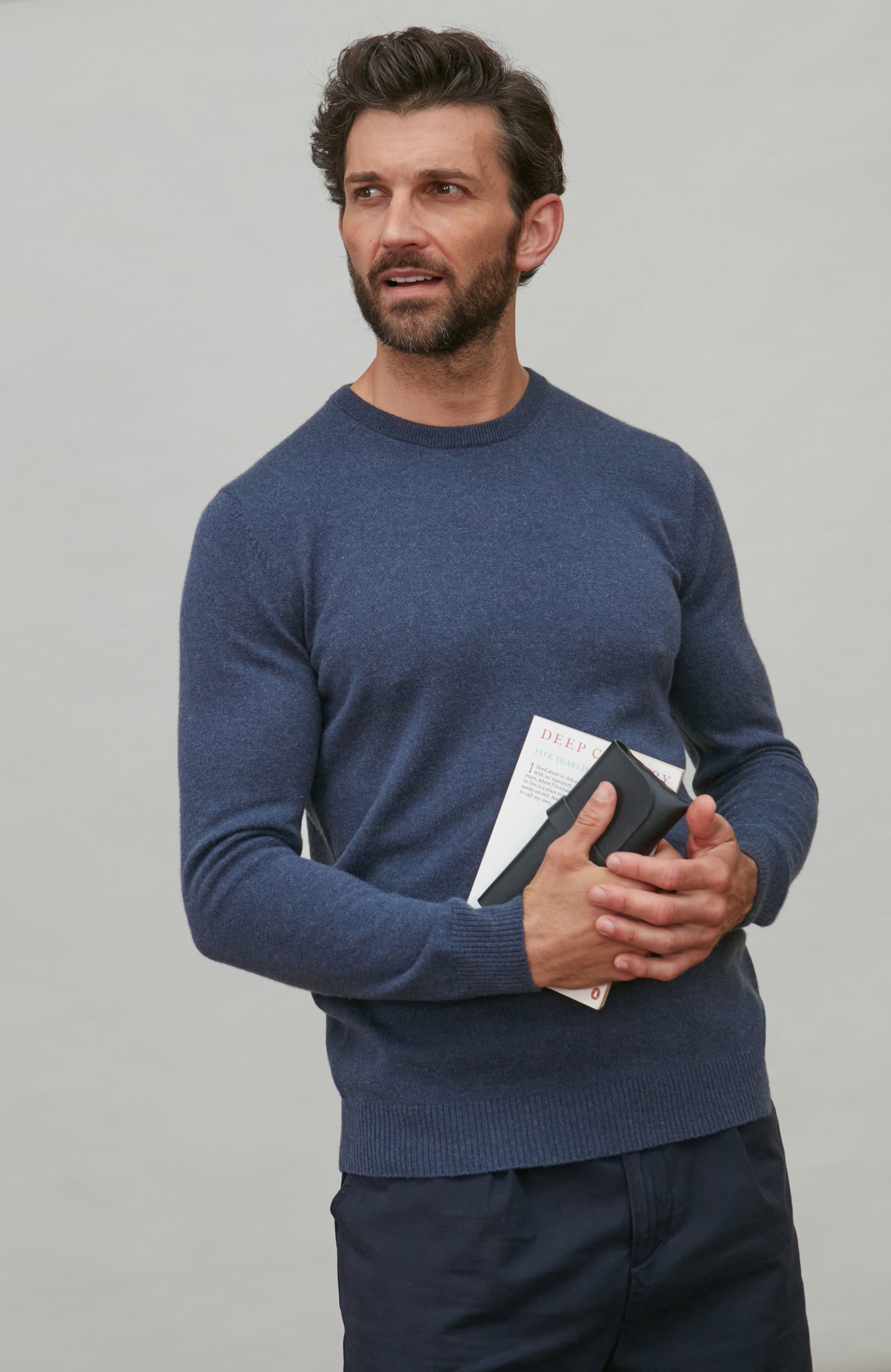 9030 denim m el model mens merino cashmere crew neck jumper 4 1 9030 denim m el model mens merino cashmere crew neck jumper 4 1