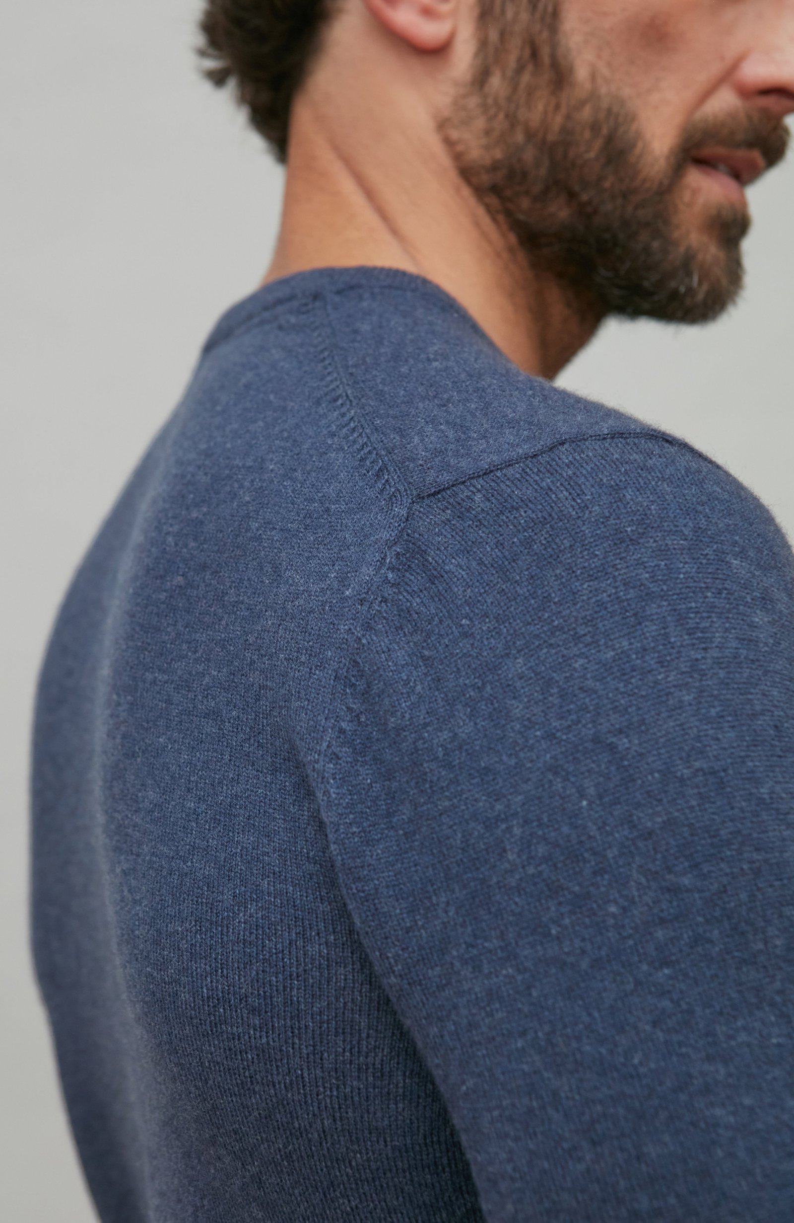 9030 denim m el model mens merino cashmere crew neck jumper 9 9030 denim m el model mens merino cashmere crew neck jumper 9