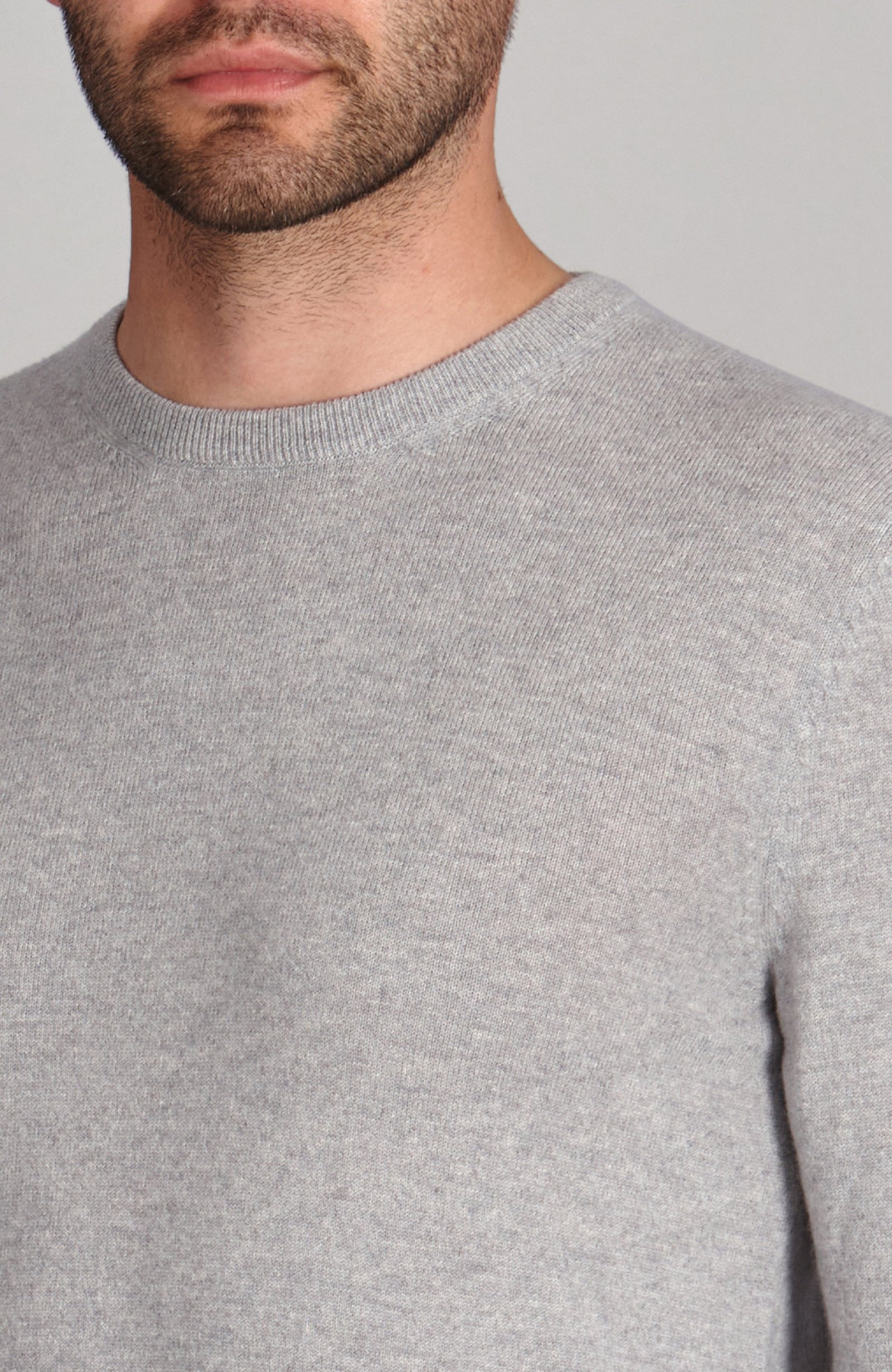 9030 light grey model mens merino cashmere crew neck jumper 5 9030 light grey model mens merino cashmere crew neck jumper 5